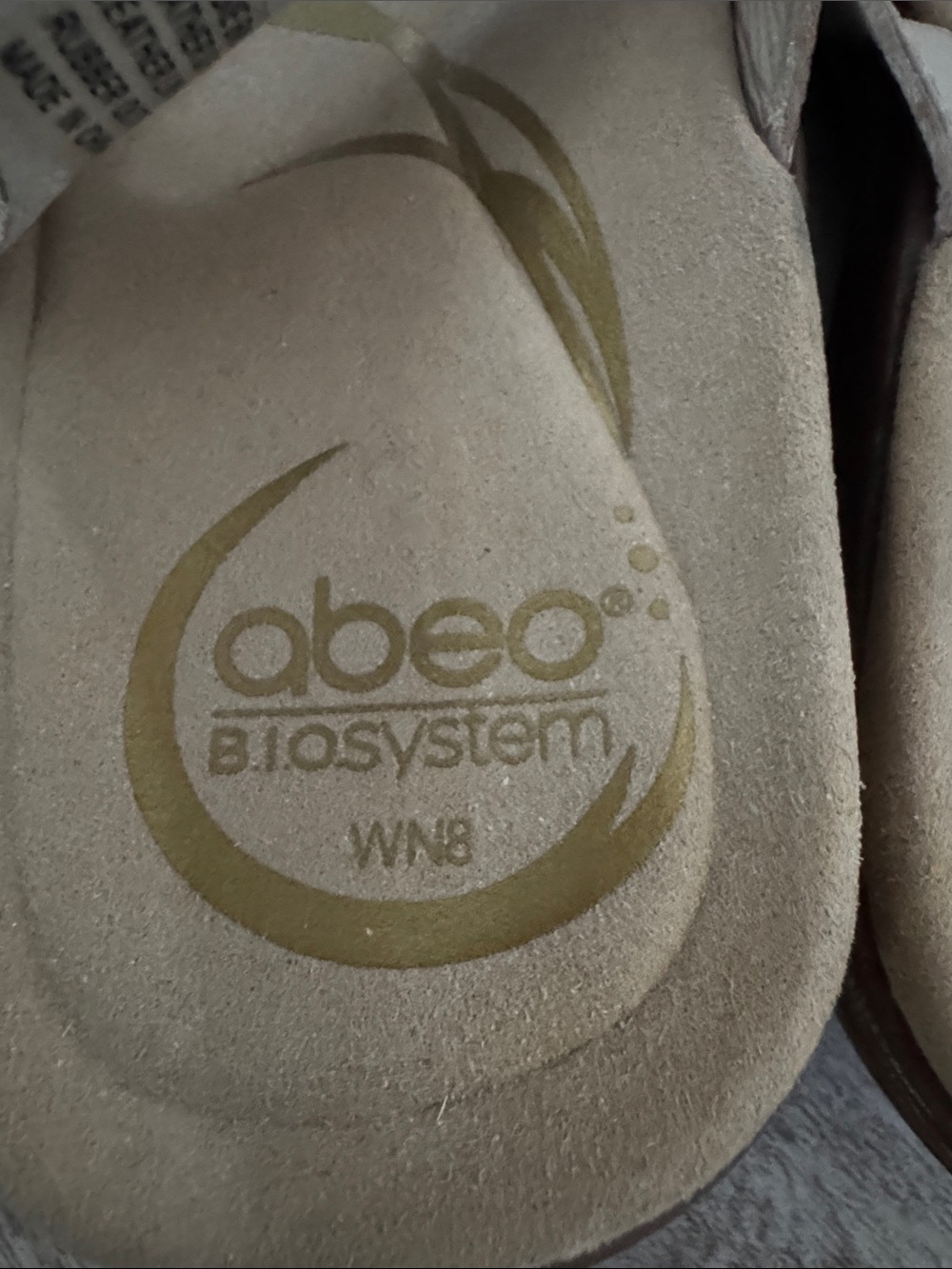 ABEO Biosystem size 8 Sandals - White & Tan Strappy Women’s Sandals - Picture 7 of 9